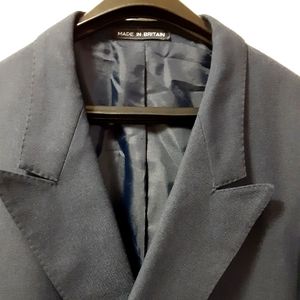 Double Breasted Blazer 38S fits like a 40S